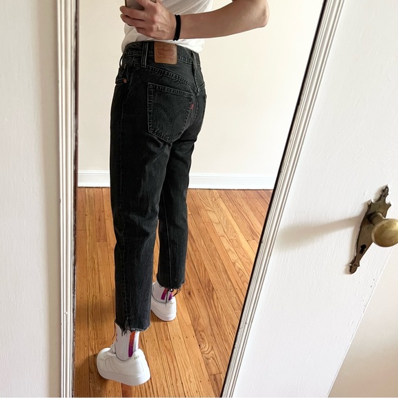Levi’s 501 Tapered Jeans - Picture 1 of 5